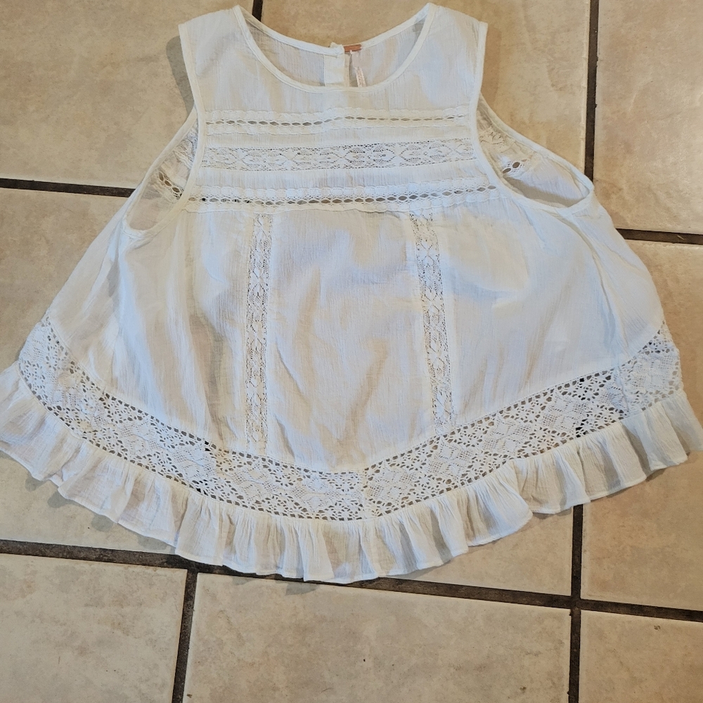 Free People White Lace Sleeveless Top